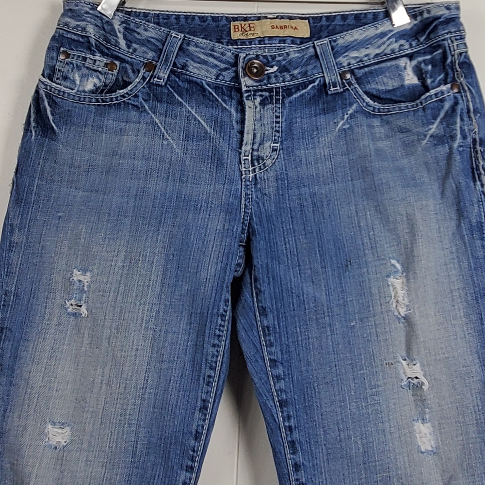 Bke Sabrina  bermuda style factory distressed shorts size 28 - Picture 15 of 16